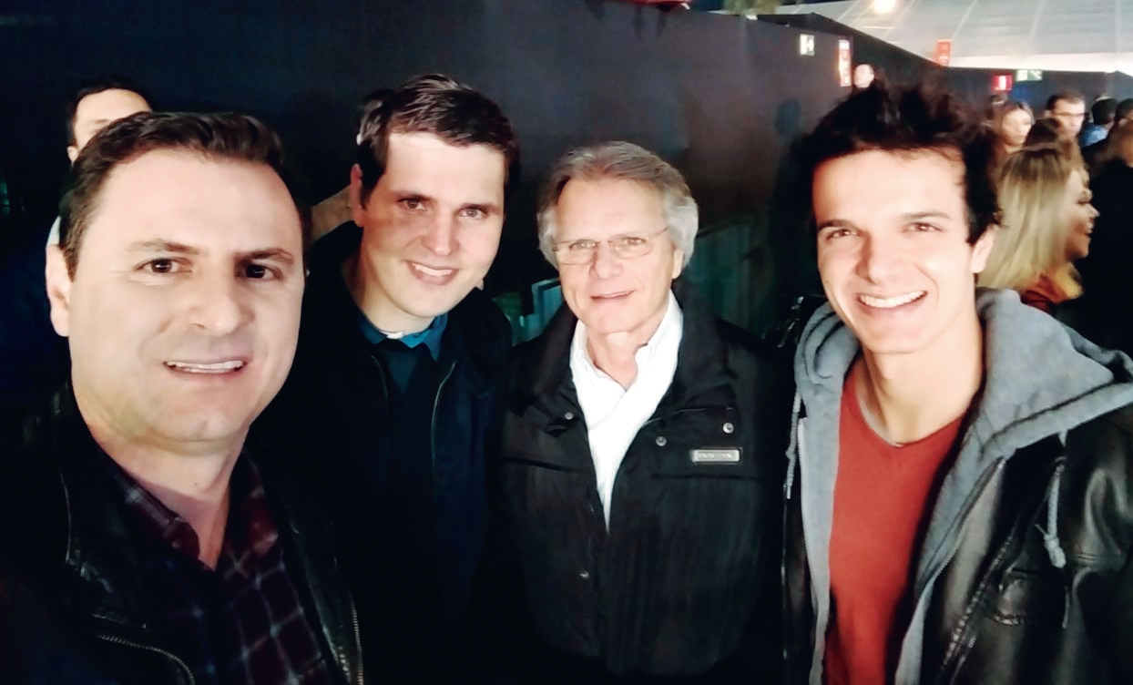 Bruno Barnabé da Silva, presidente da Câmara Municipal de Capivari; Cauê Macris, deputado estadual, presidente da Assembléia Legislativa do Estado de São Paulo; deputado federal Vanderlei Macris e o vereador ............Macris, de Americana, no camarote, na Festa do Peão de Americana