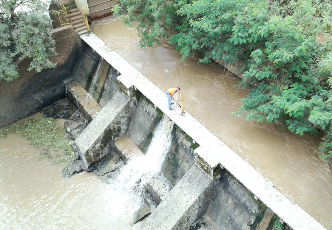 Barragem da Leopoldina que controla o nível de água do Rio Capivari por todo entorno de Capivari